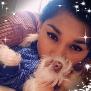 Meet your Posher, Eva